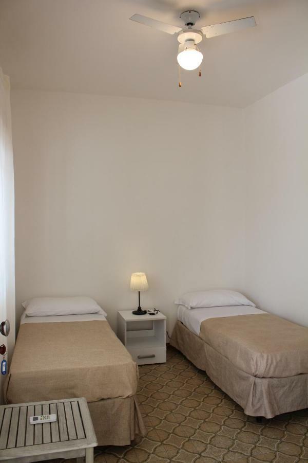 Spiaggiabella Beach Hotel Del Silenzio By Ria Hotels トッレ・リナルダ エクステリア 写真